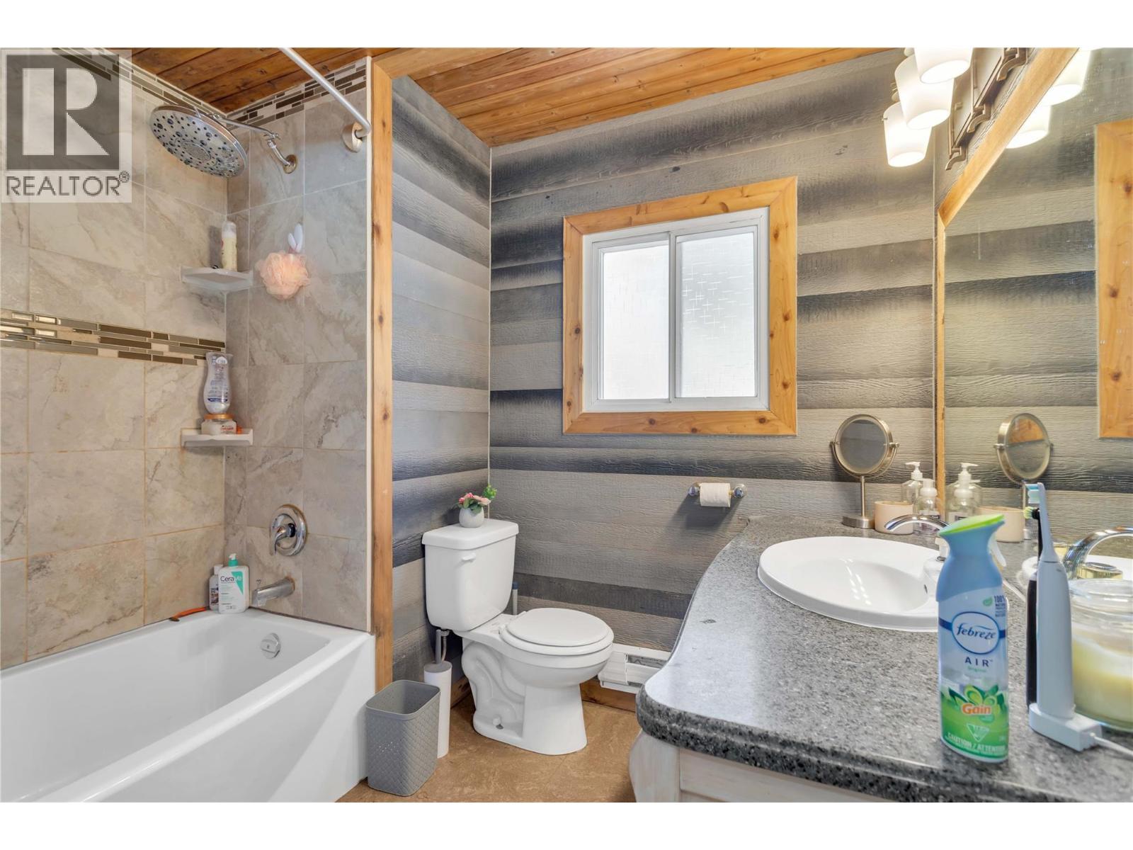 365 Clifton Road. Kelowna, British Columbia