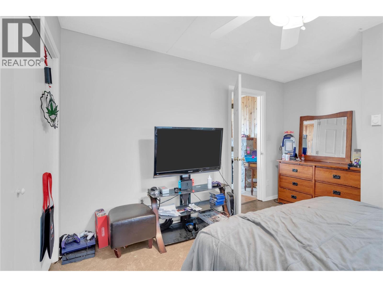 365 Clifton Road. Kelowna, British Columbia