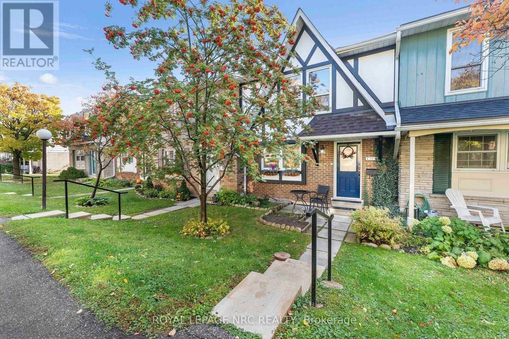 4 - 2232 Upper Middle Road, Burlington (brant Hills)