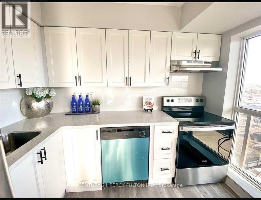 2003 - 215 Queen Street E, Brampton (queen Street Corridor)