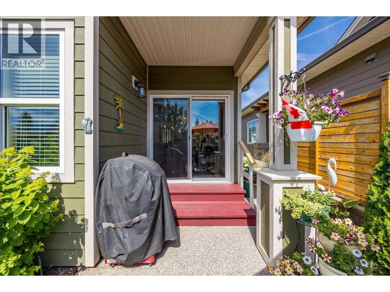 3357 Kingfisher Road. Westbank, British Columbia