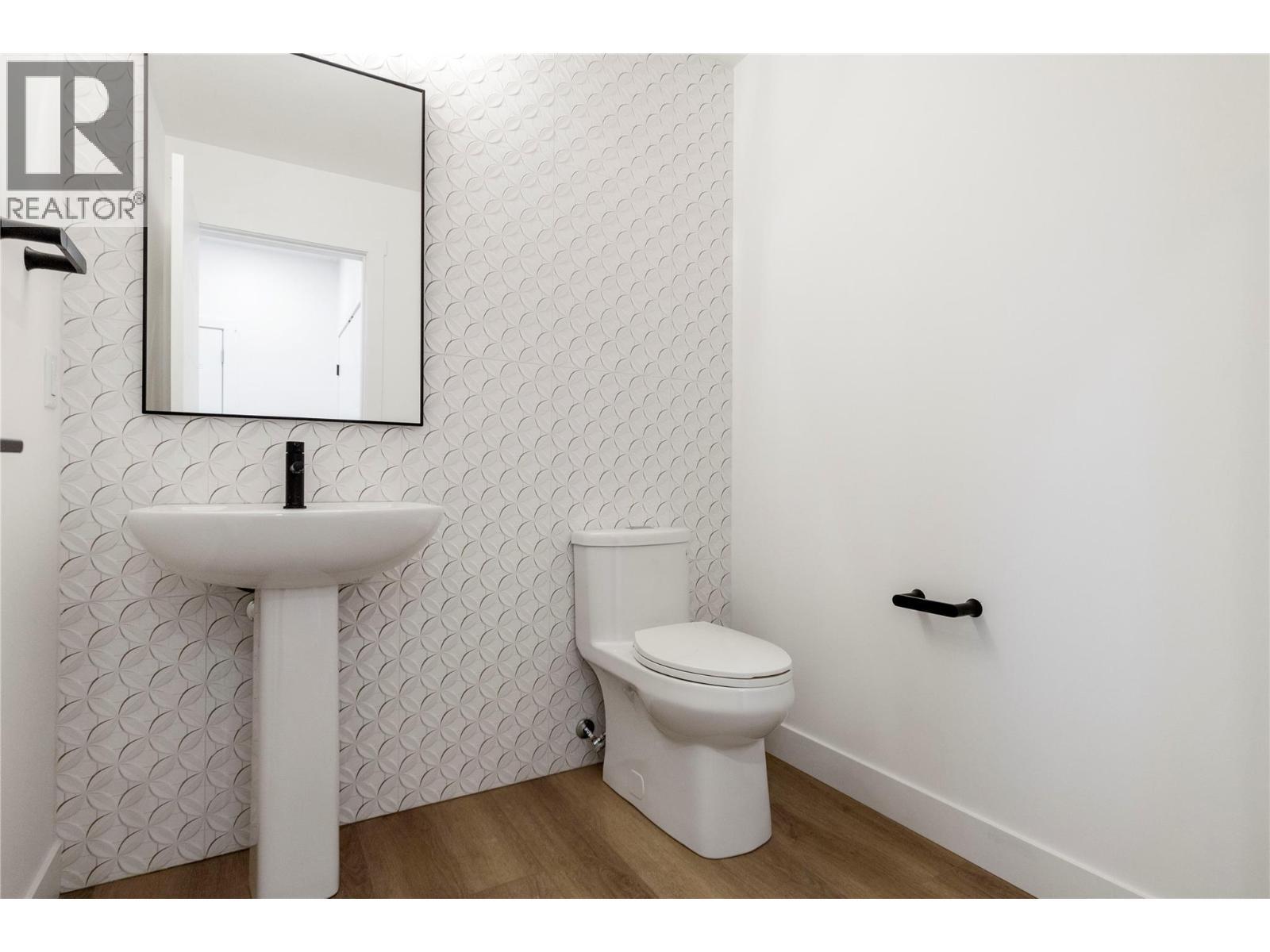 2735 Shannon Lake Road Unit# 210. West Kelowna, British Columbia