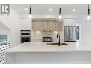 2735 Shannon Lake Road Unit# 210. West Kelowna, British Columbia