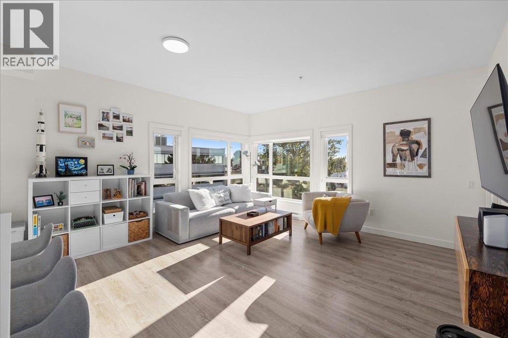 402 610 Brantford Street, New Westminster