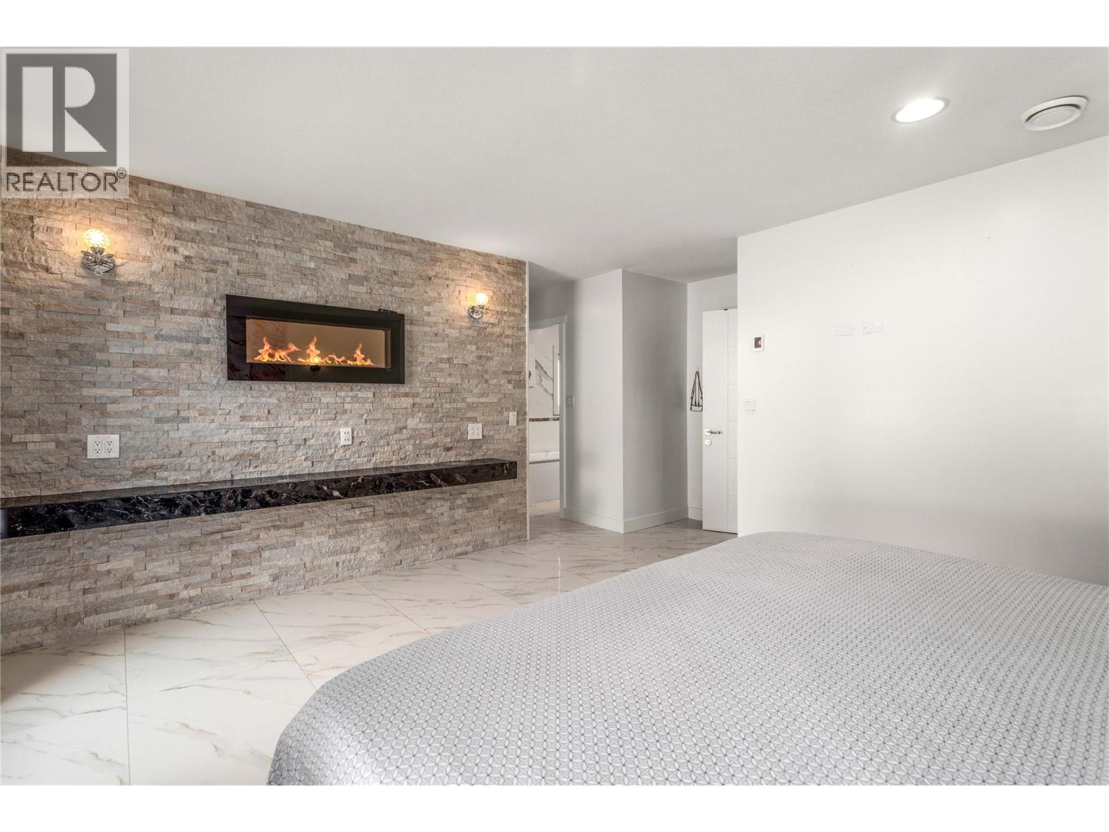 5308 Law Street. Peachland, British Columbia