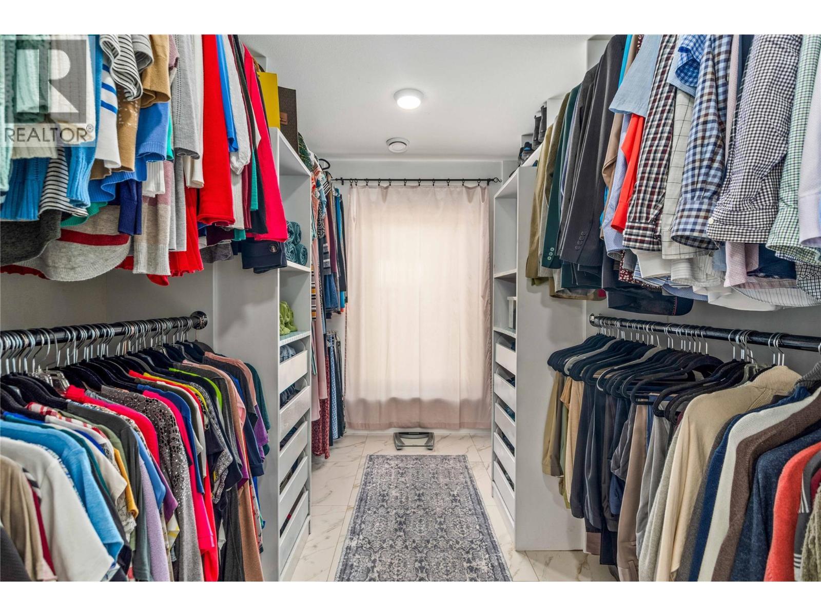 5308 Law Street. Peachland, British Columbia