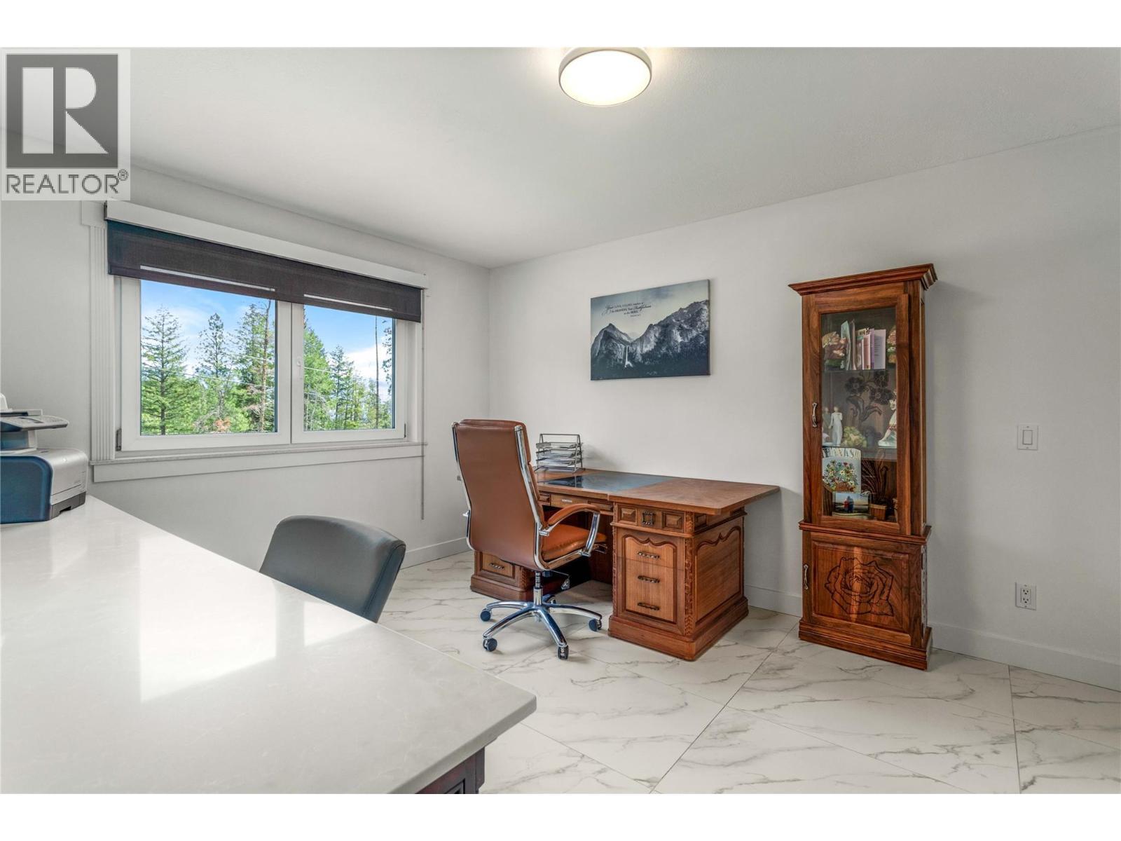 5308 Law Street. Peachland, British Columbia