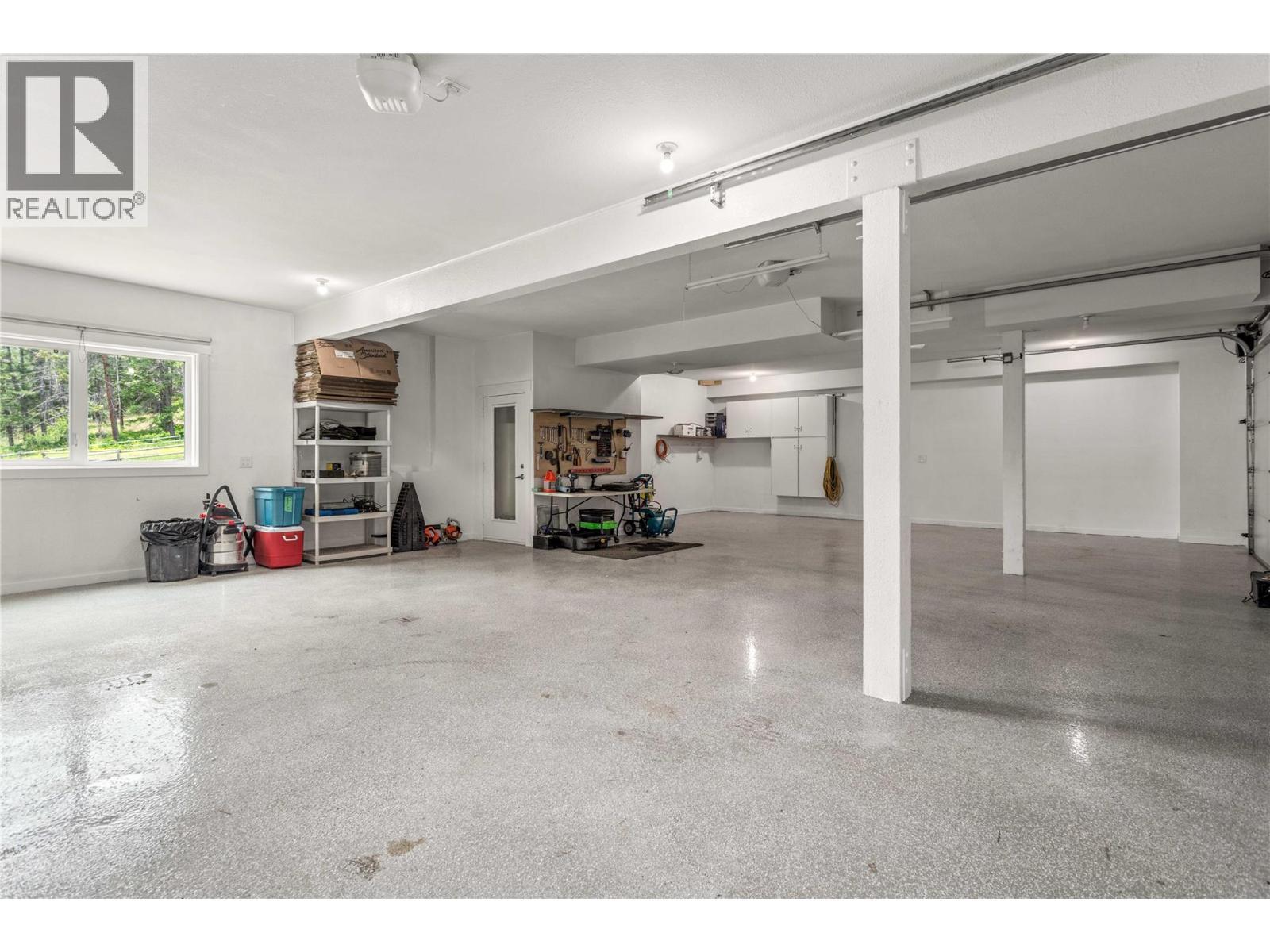 5308 Law Street. Peachland, British Columbia