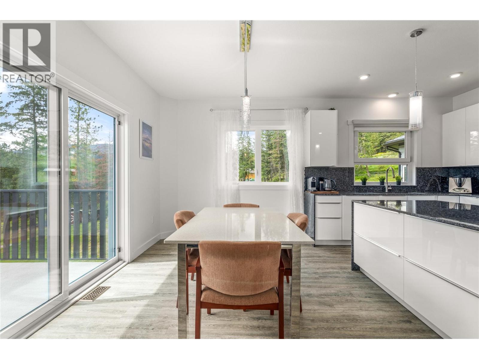 5308 Law Street. Peachland, British Columbia