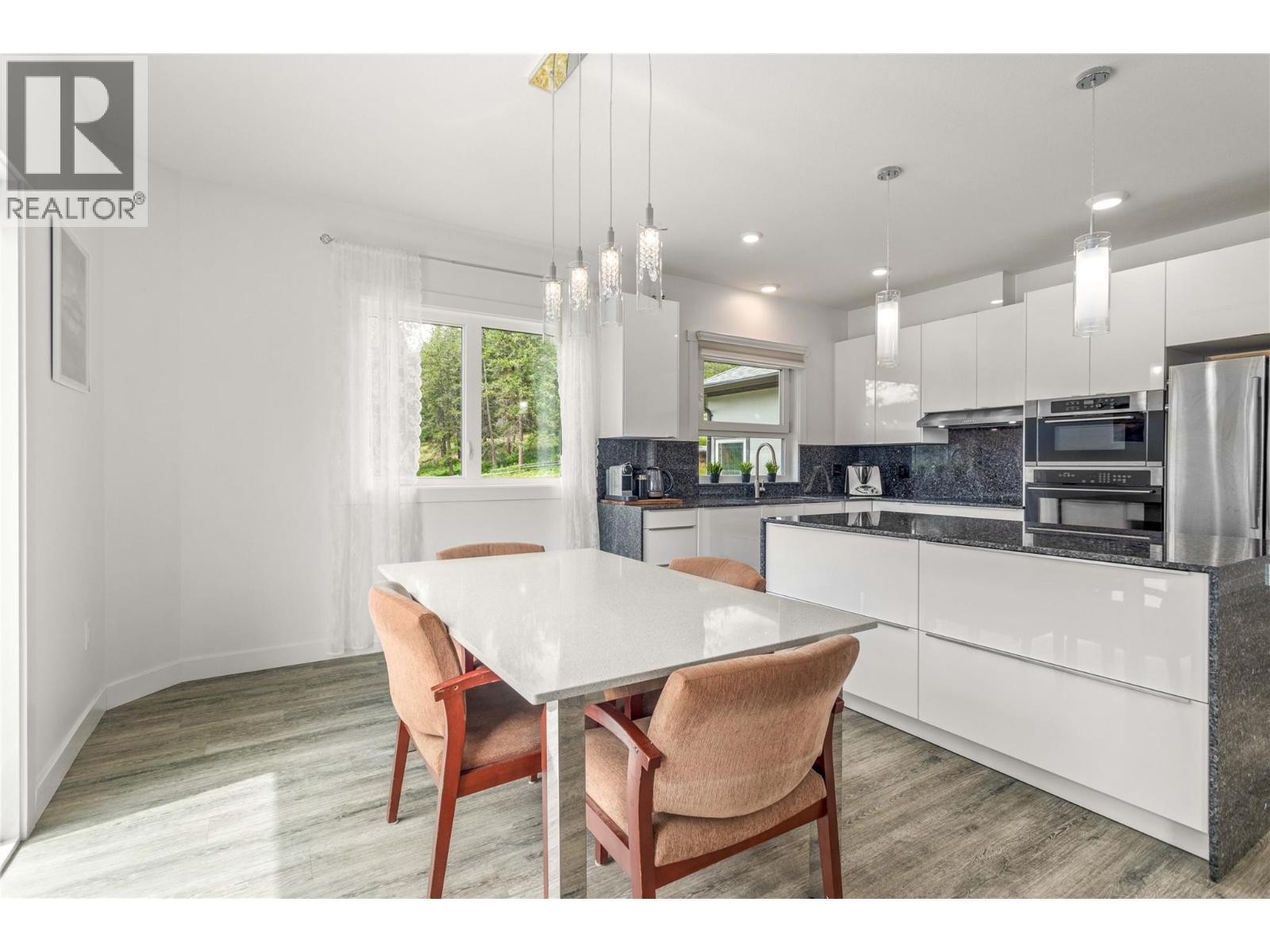 5308 Law Street. Peachland, British Columbia