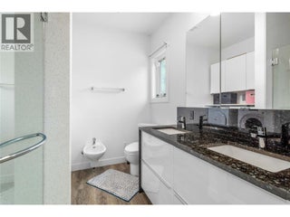 5308 Law Street. Peachland, British Columbia