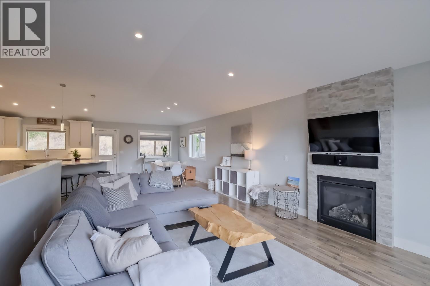 2582 Paramount Drive. West Kelowna, British Columbia