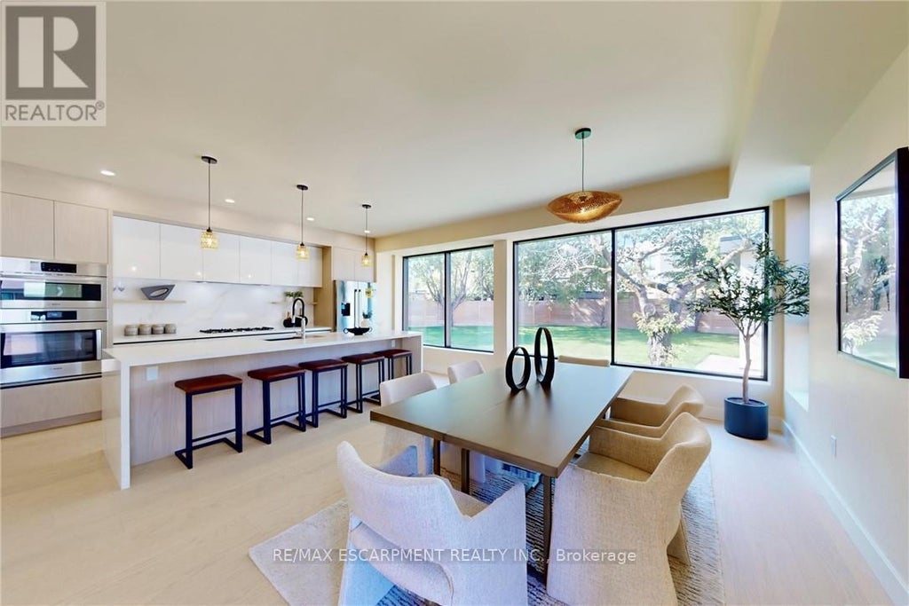 28 Dunsmore Gardens, Toronto (clanton Park)