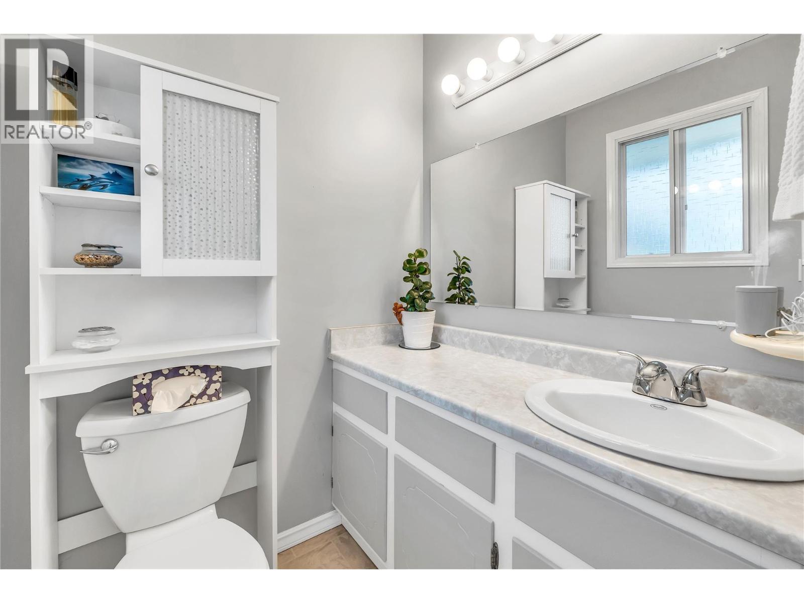 2887 Aberdeen Road. West Kelowna, British Columbia