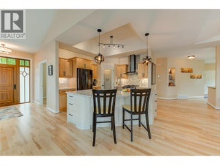 174 Jewell Place. Summerland, British Columbia