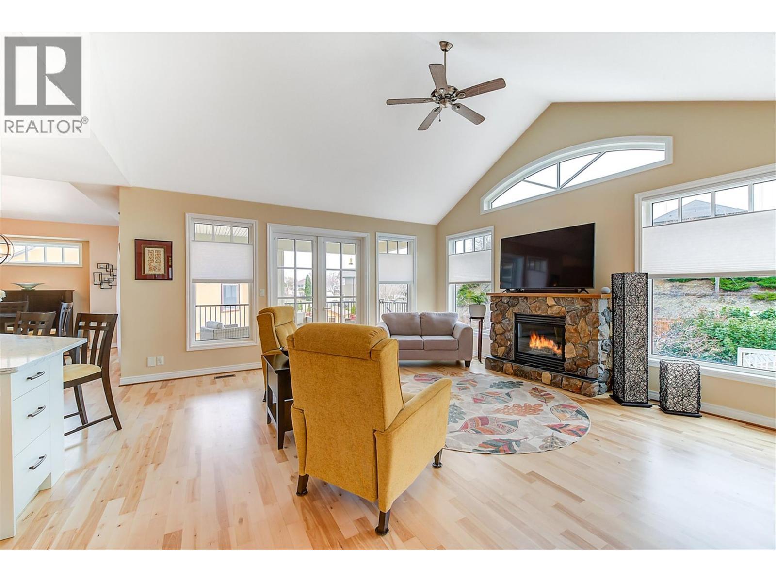 174 Jewell Place. Summerland, British Columbia