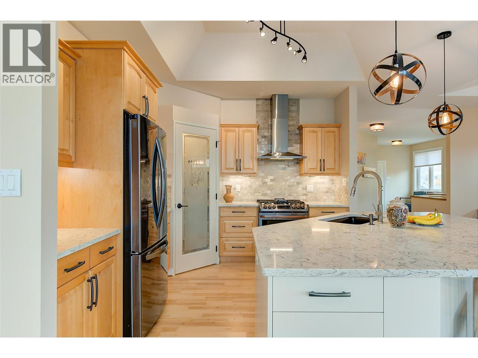 174 Jewell Place. Summerland, British Columbia