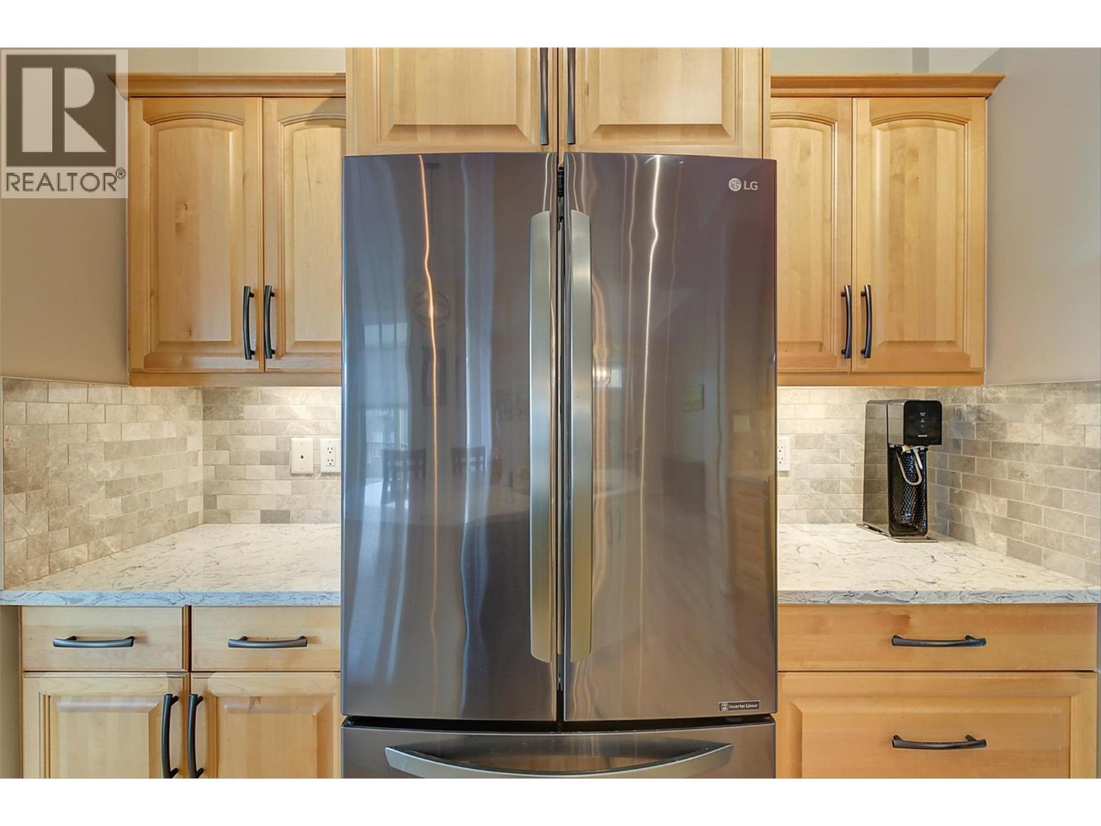 174 Jewell Place. Summerland, British Columbia