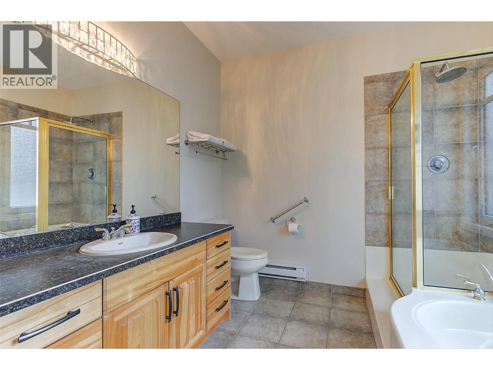 174 Jewell Place. Summerland, British Columbia