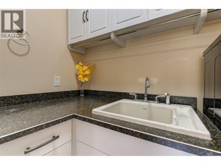 174 Jewell Place. Summerland, British Columbia