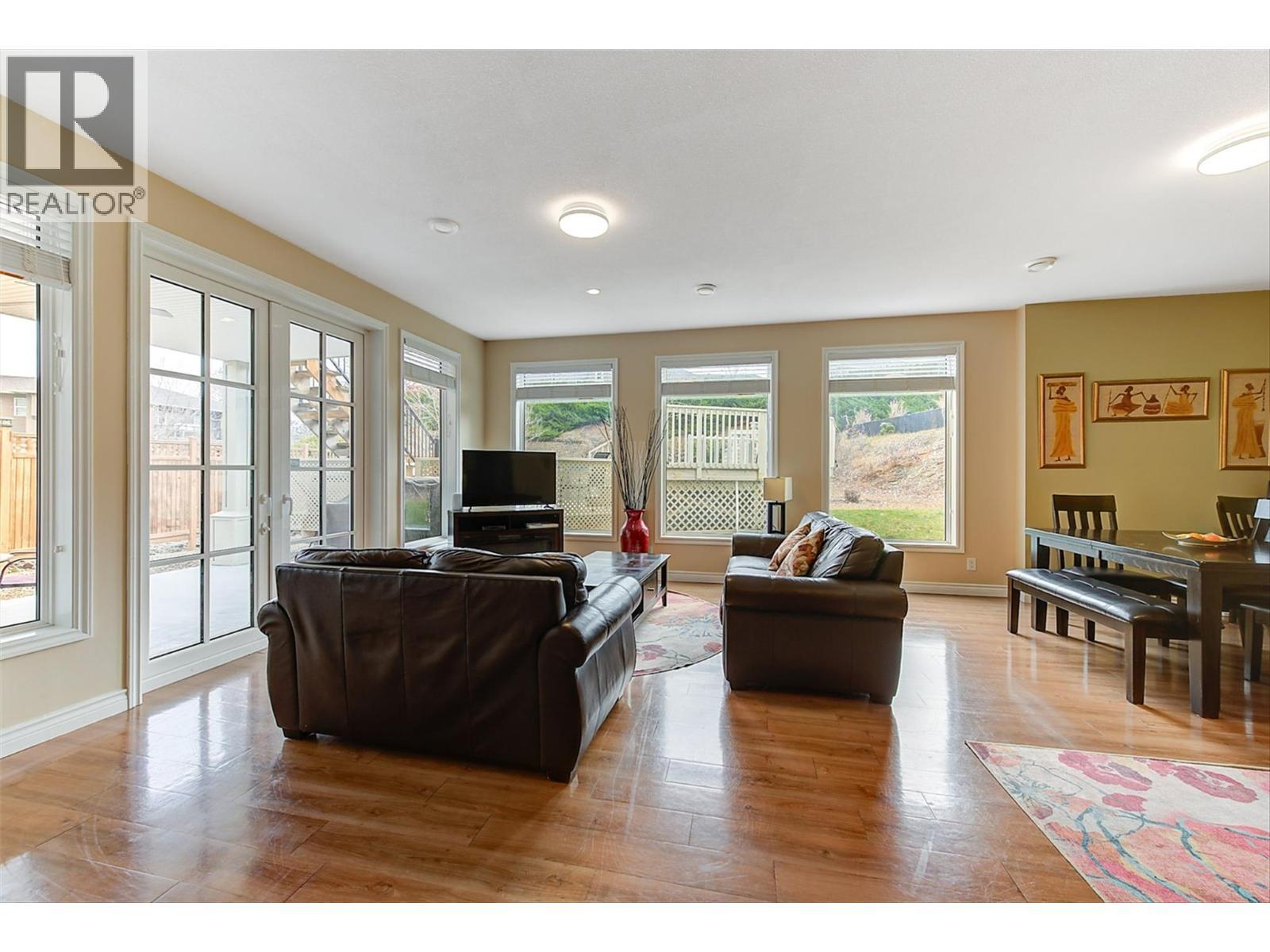 174 Jewell Place. Summerland, British Columbia