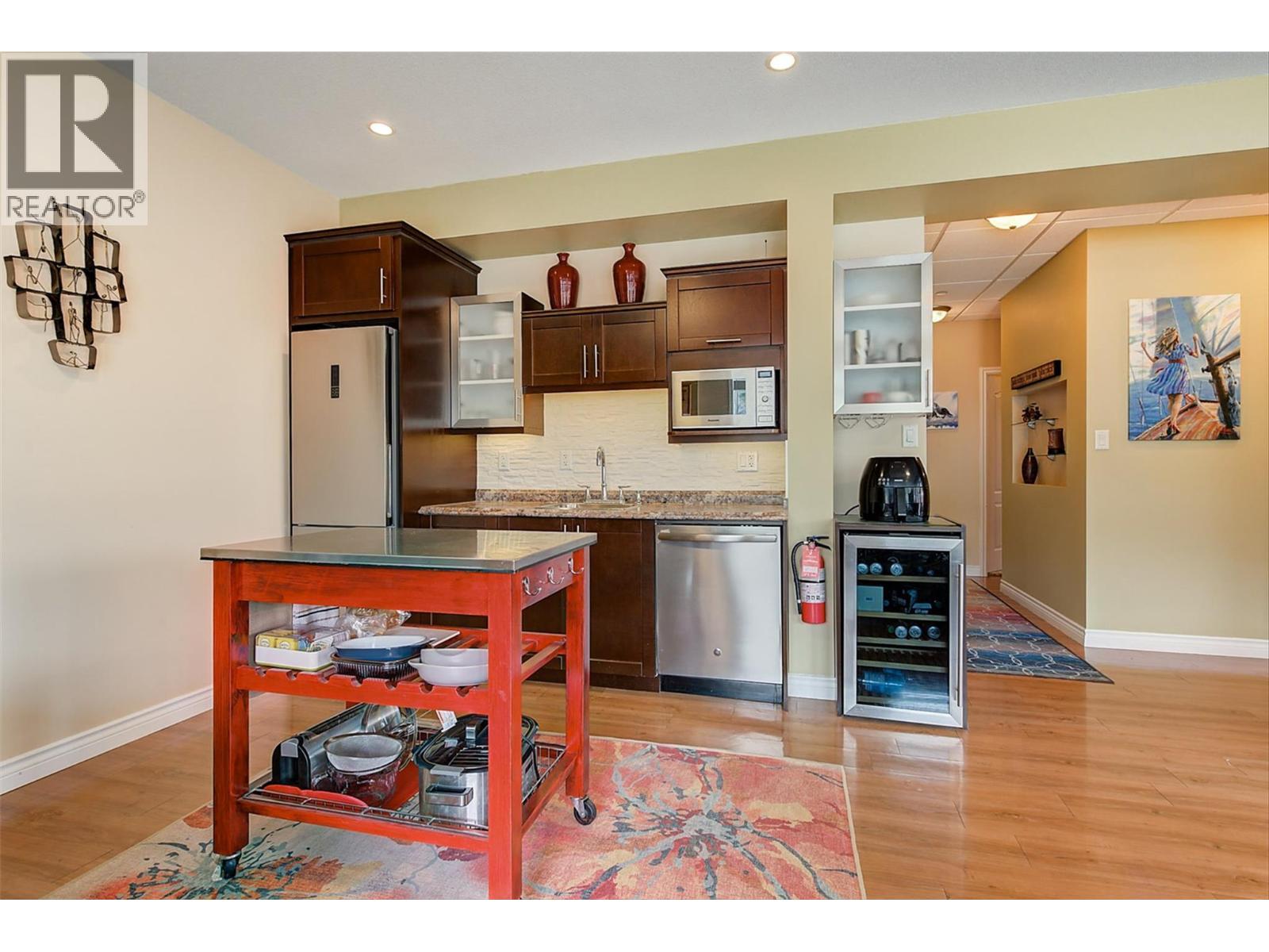 174 Jewell Place. Summerland, British Columbia