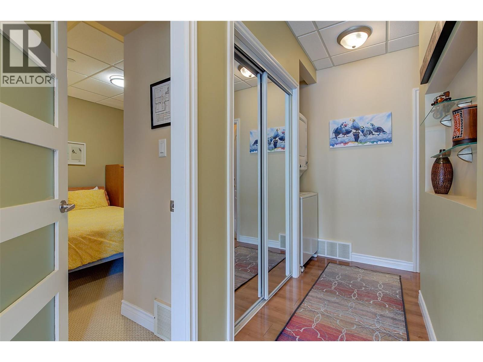 174 Jewell Place. Summerland, British Columbia