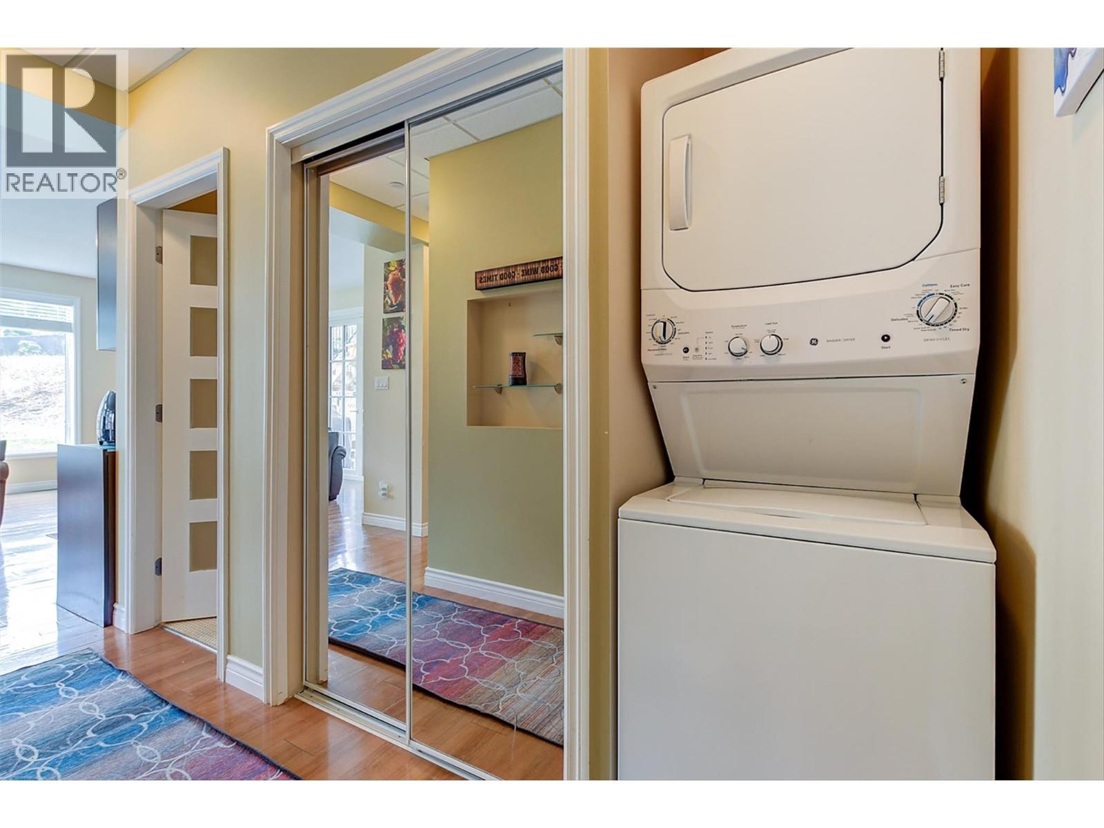 174 Jewell Place. Summerland, British Columbia