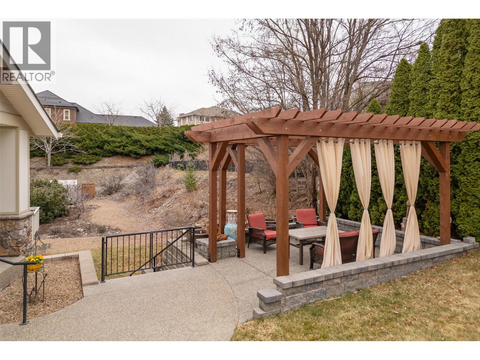 174 Jewell Place. Summerland, British Columbia