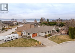 174 Jewell Place. Summerland, British Columbia