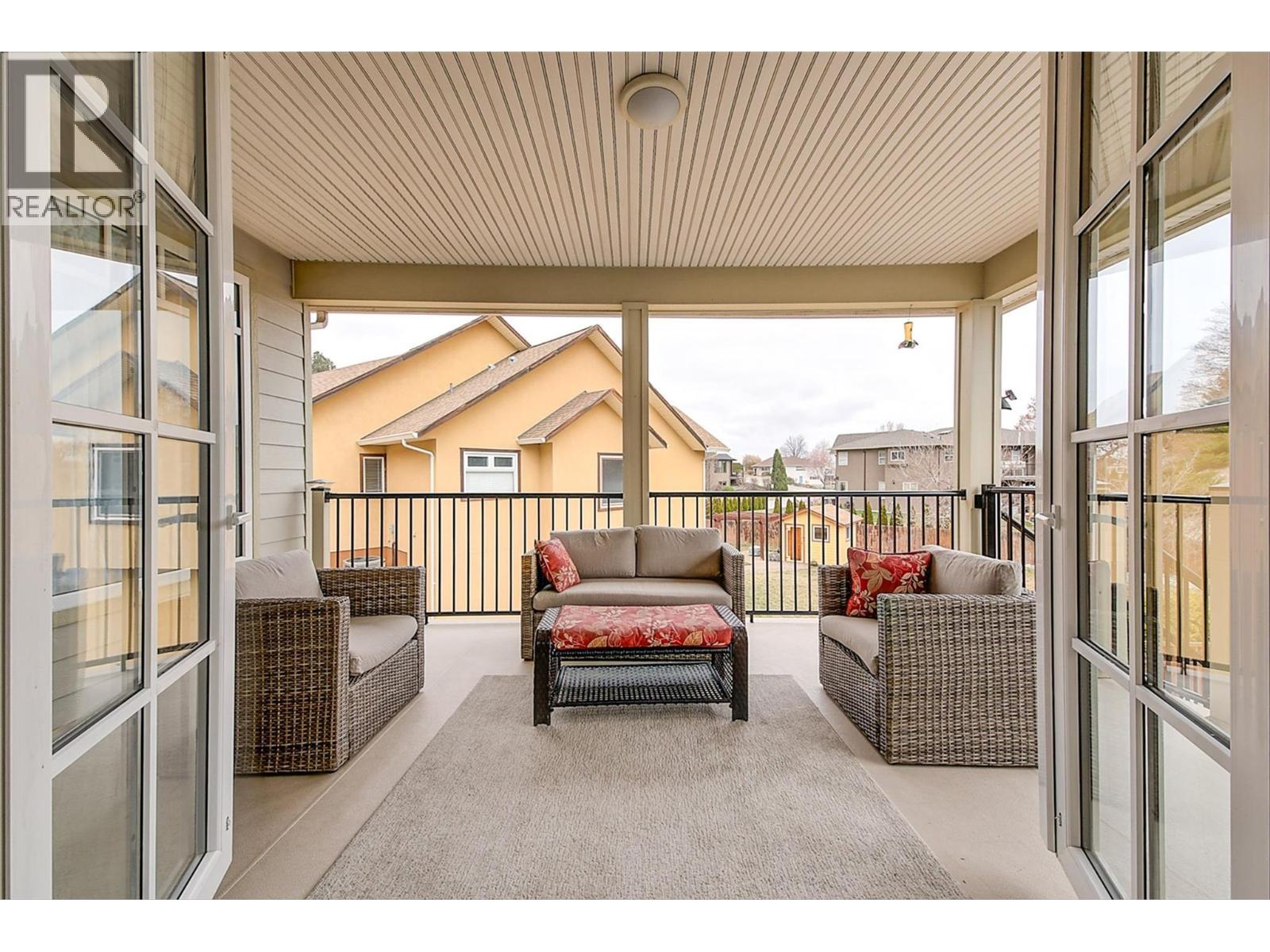 174 Jewell Place. Summerland, British Columbia