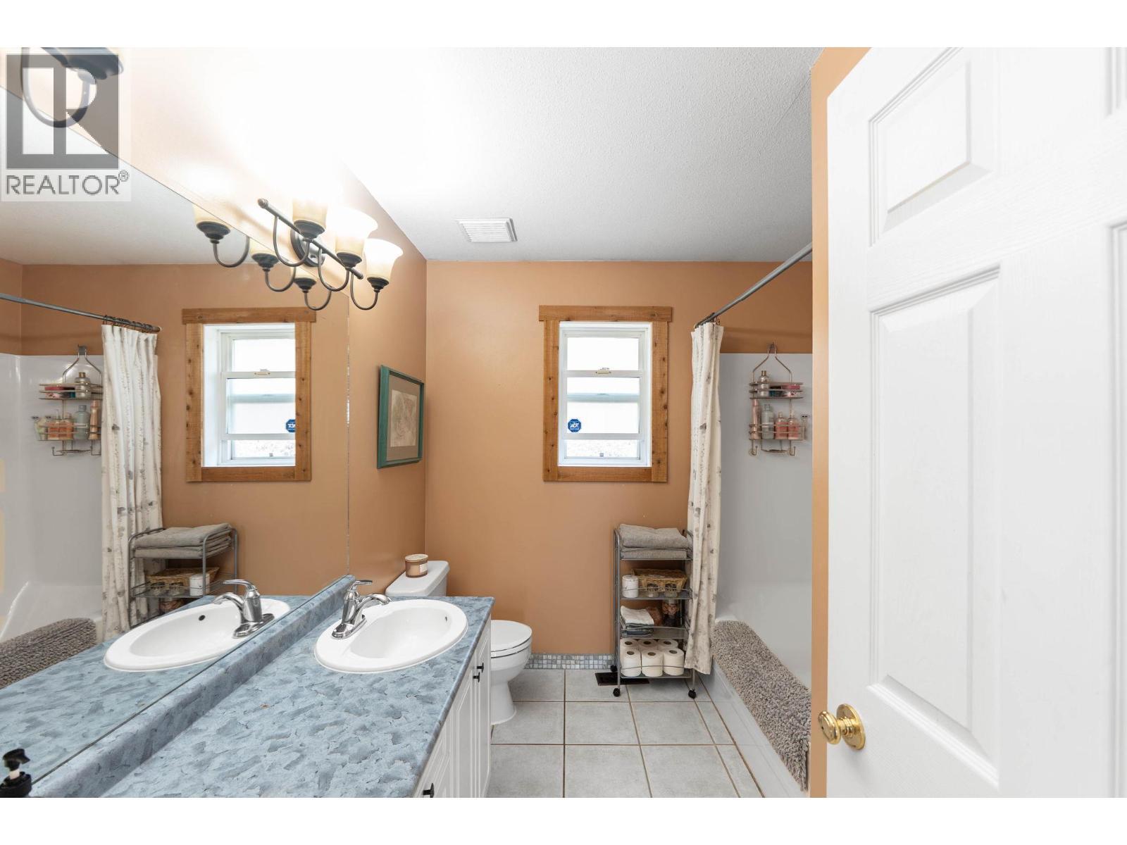 3052 Ensign Way. West Kelowna, British Columbia