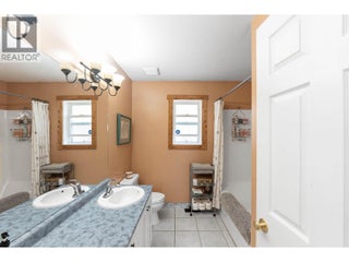 3052 Ensign Way. West Kelowna, British Columbia