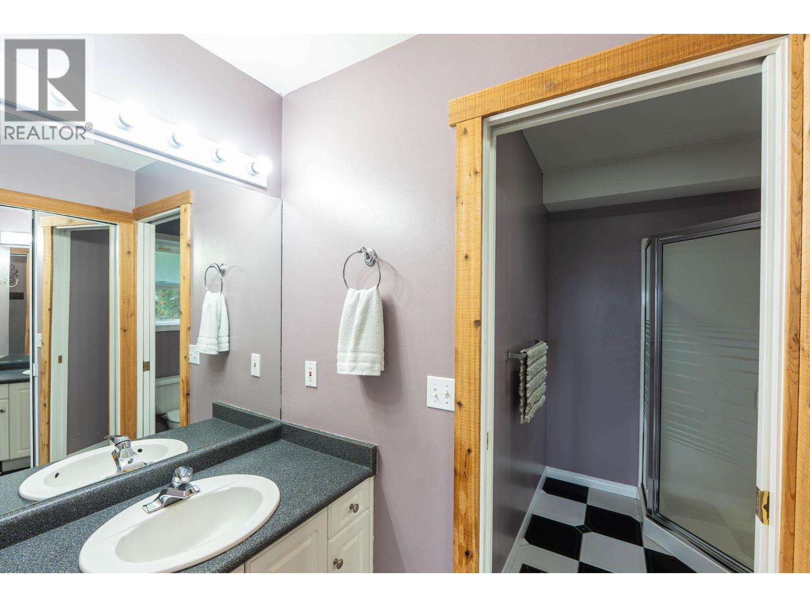 3052 Ensign Way. West Kelowna, British Columbia