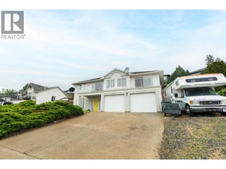 3052 Ensign Way. West Kelowna, British Columbia