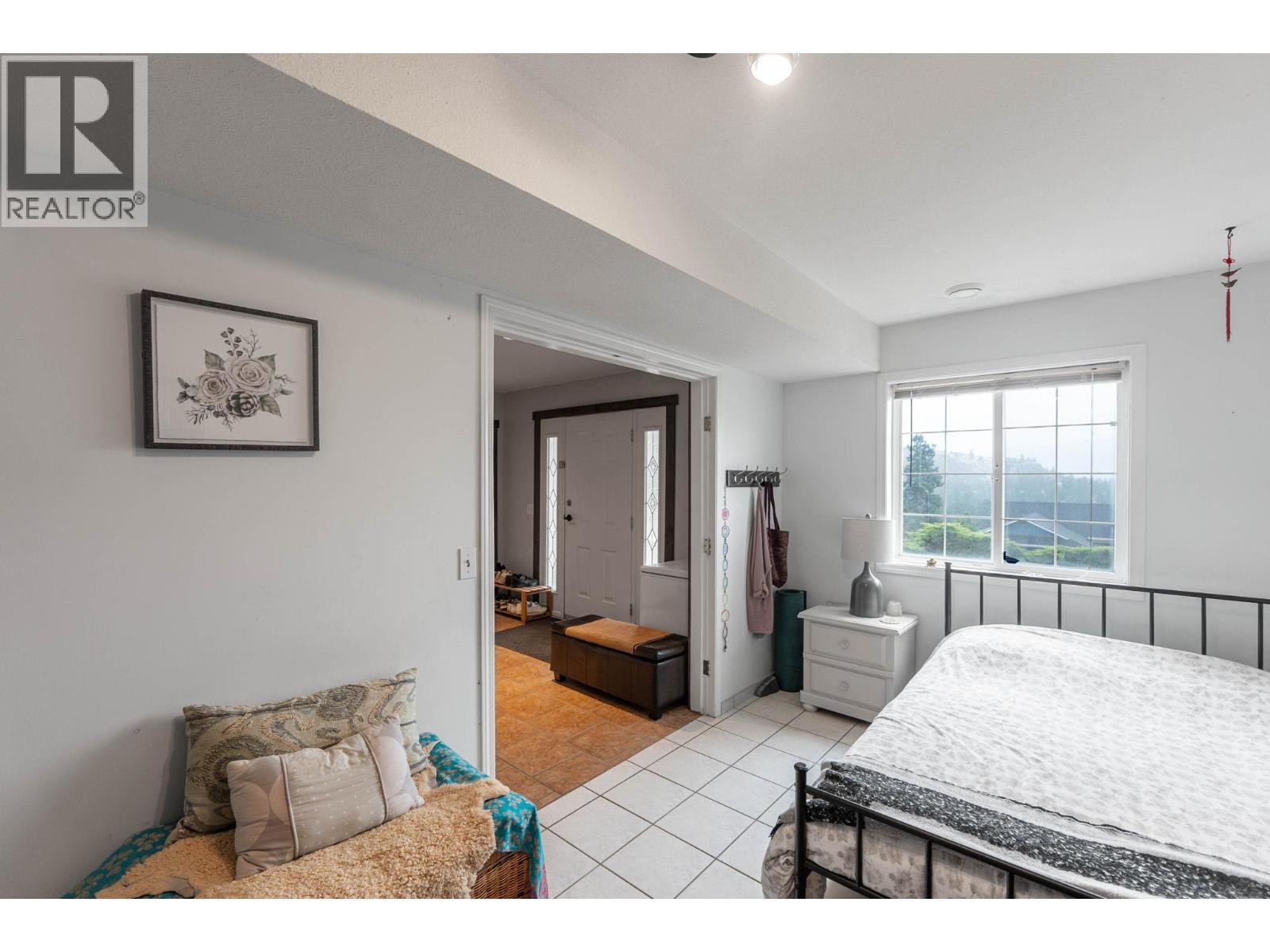 3052 Ensign Way. West Kelowna, British Columbia