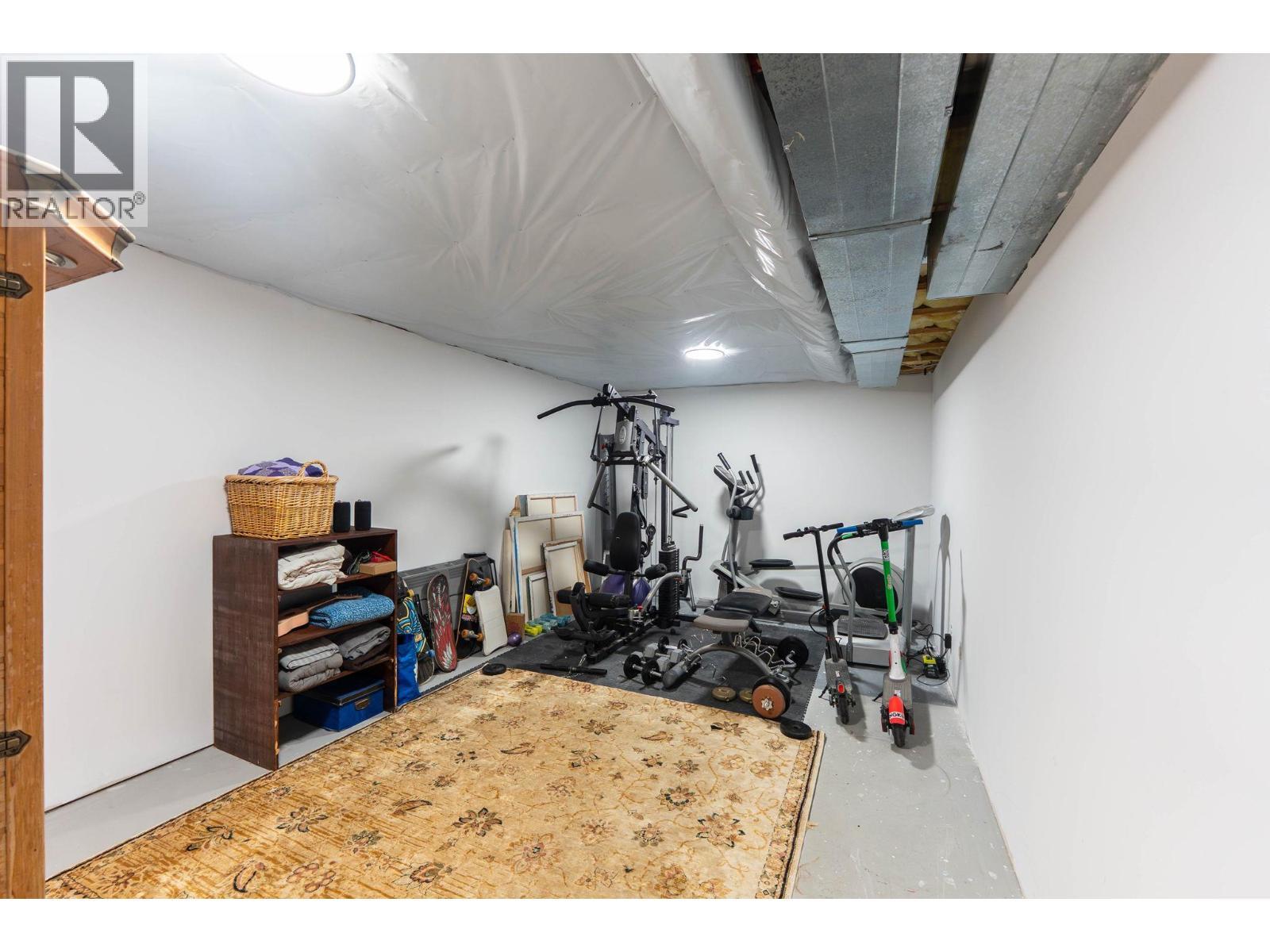 3052 Ensign Way. West Kelowna, British Columbia