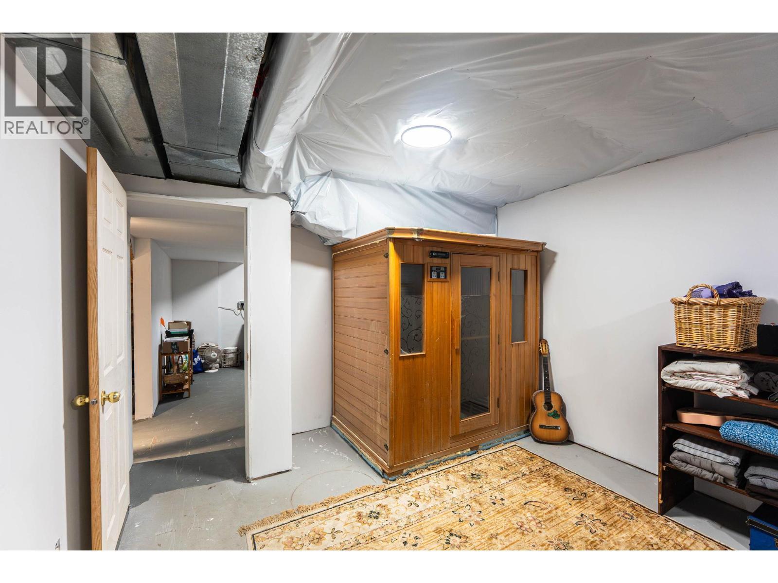 3052 Ensign Way. West Kelowna, British Columbia