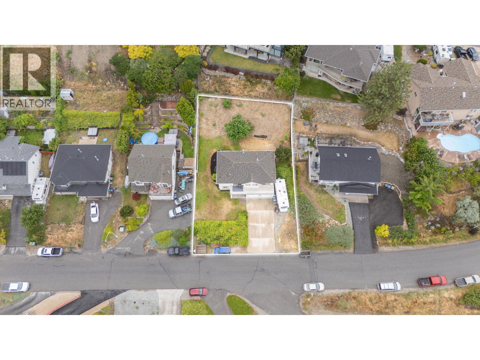 3052 Ensign Way. West Kelowna, British Columbia