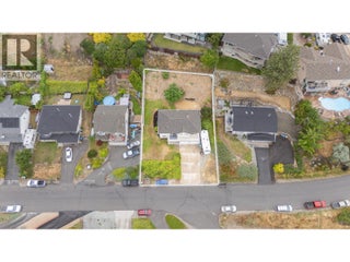 3052 Ensign Way. West Kelowna, British Columbia