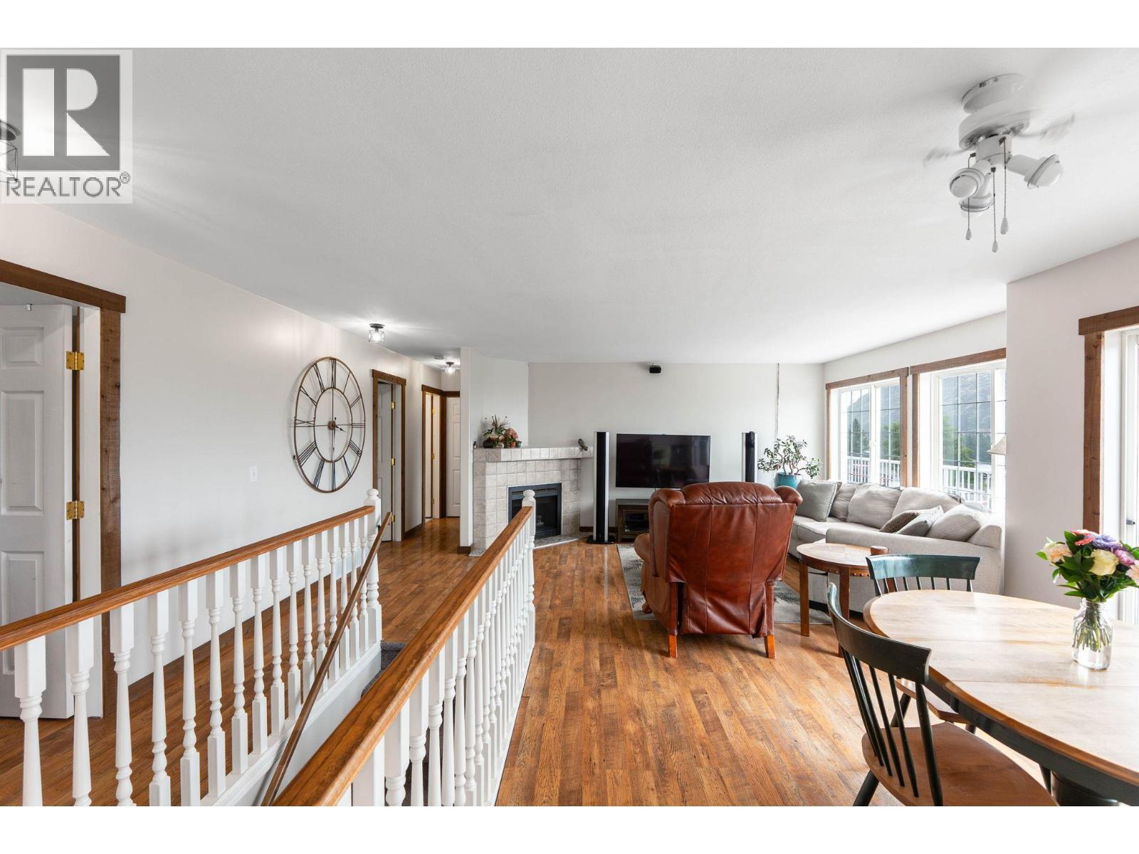 3052 Ensign Way. West Kelowna, British Columbia