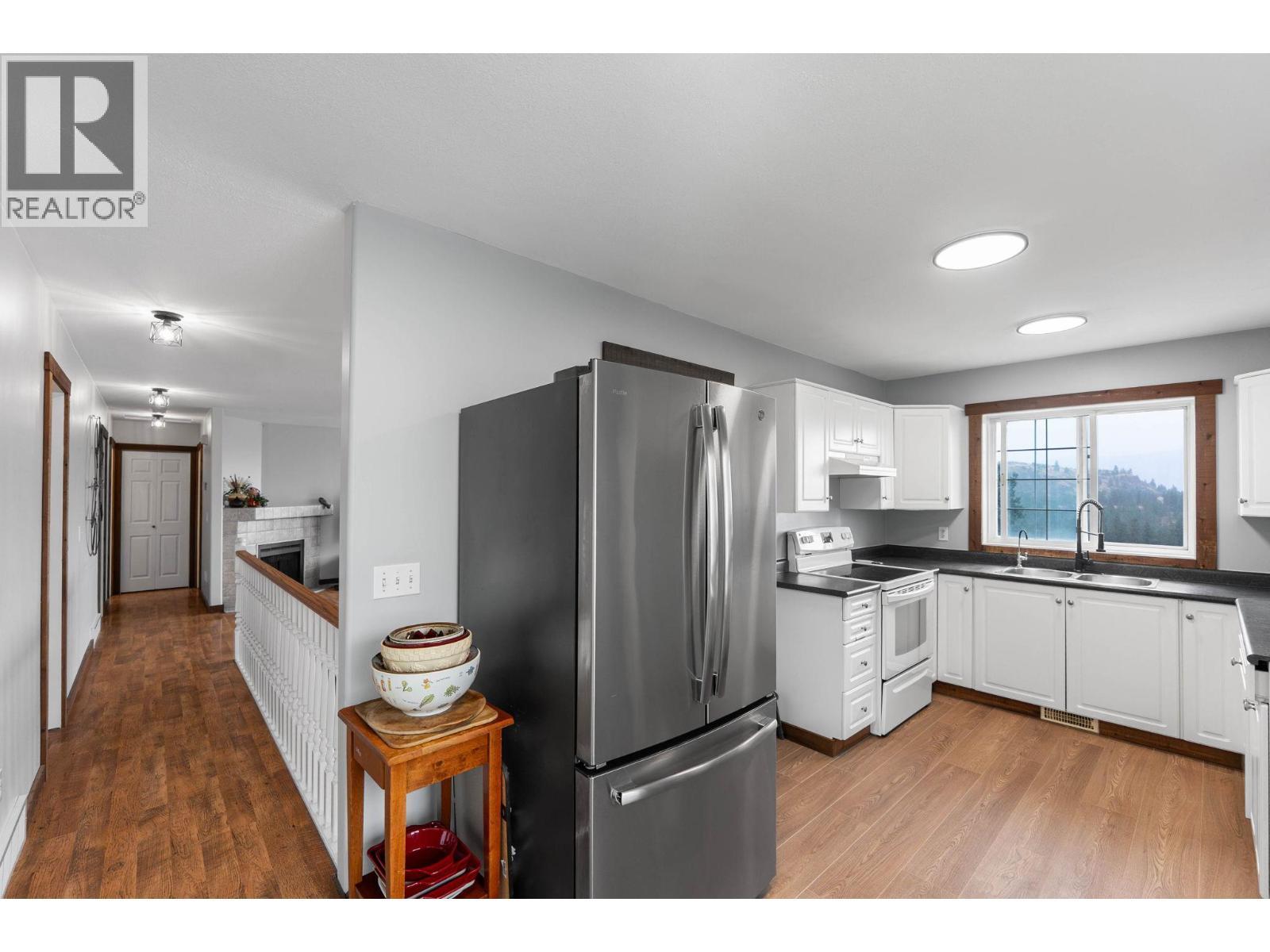 3052 Ensign Way. West Kelowna, British Columbia