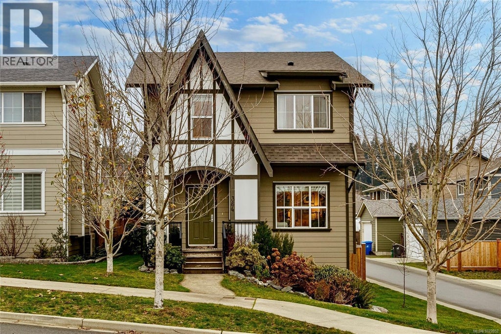 364 Kestrel Street, Colwood