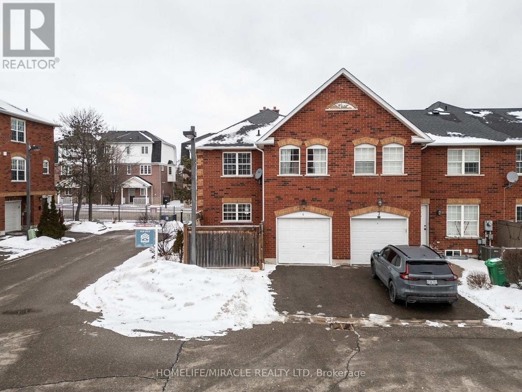 8 - 6860 Meadowvale Town Centre Circle, Mississauga (meadowvale)