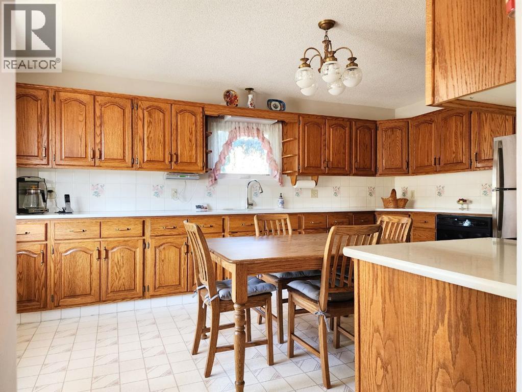 112 43 Avenue W, Claresholm