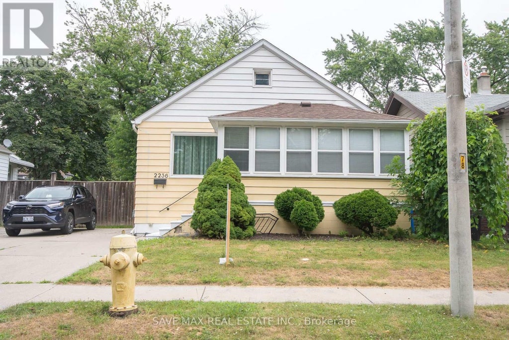 2236 Church Street, Windsor