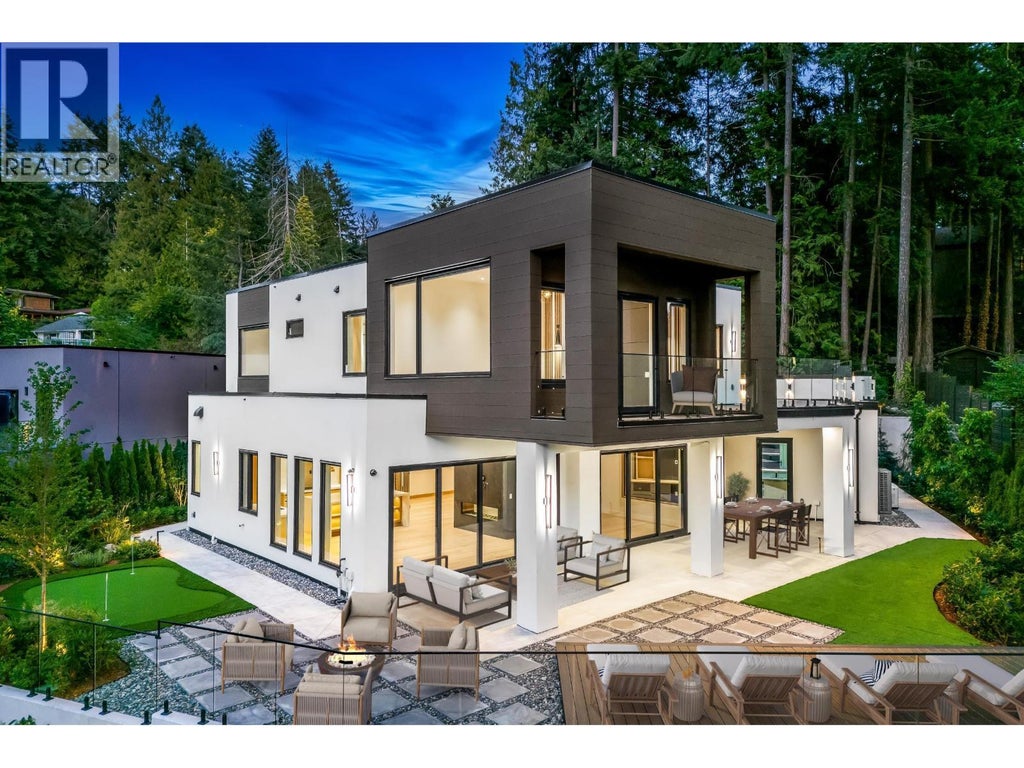 5773 Primrose Place, West Vancouver