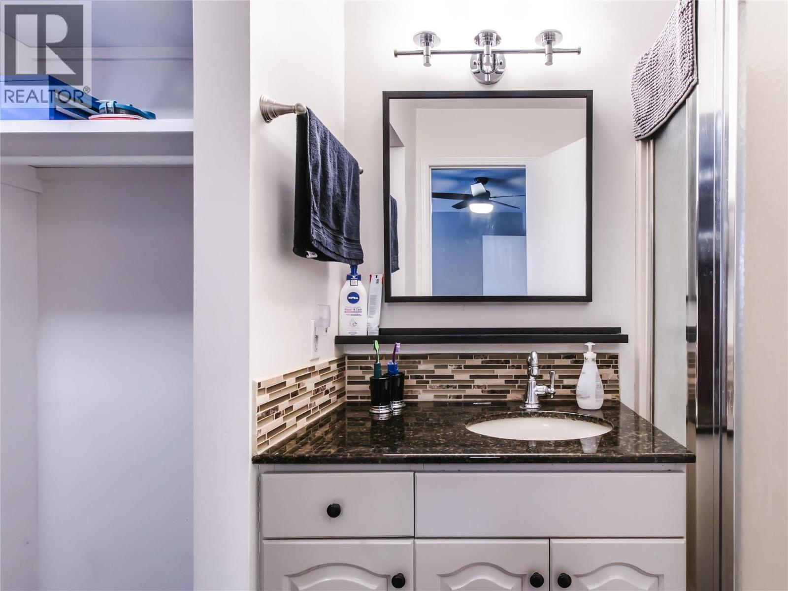 2876 Juniper Crescent. Blind Bay, British Columbia