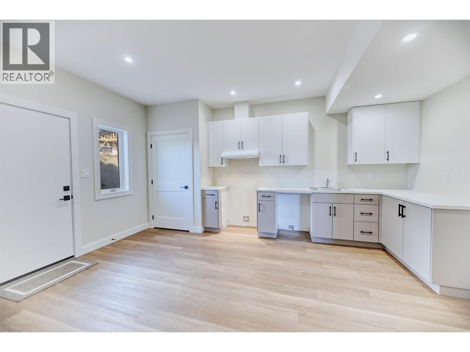 9 Hibiscus Court. Osoyoos, British Columbia