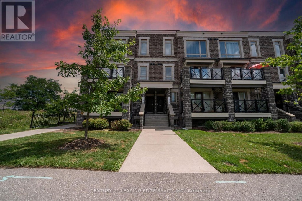 132 - 2 Dunsheath Way, Markham (cornell)